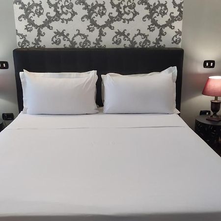 Il Roseto Bed and Breakfast Frosinone Eksteriør billede