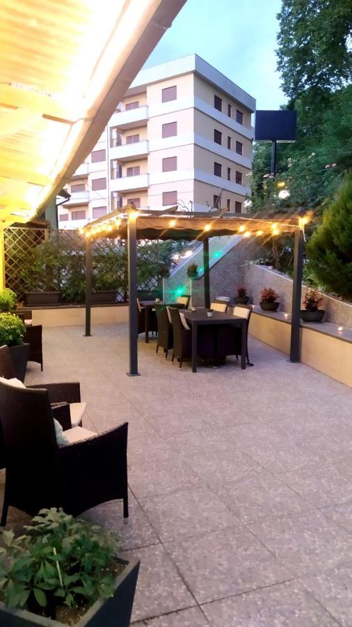 Il Roseto Bed and Breakfast Frosinone Eksteriør billede