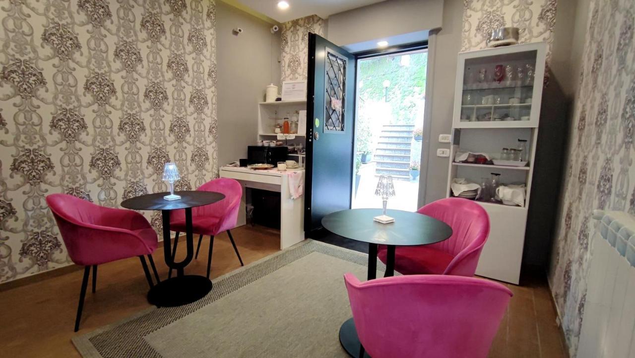 Il Roseto Bed and Breakfast Frosinone Eksteriør billede