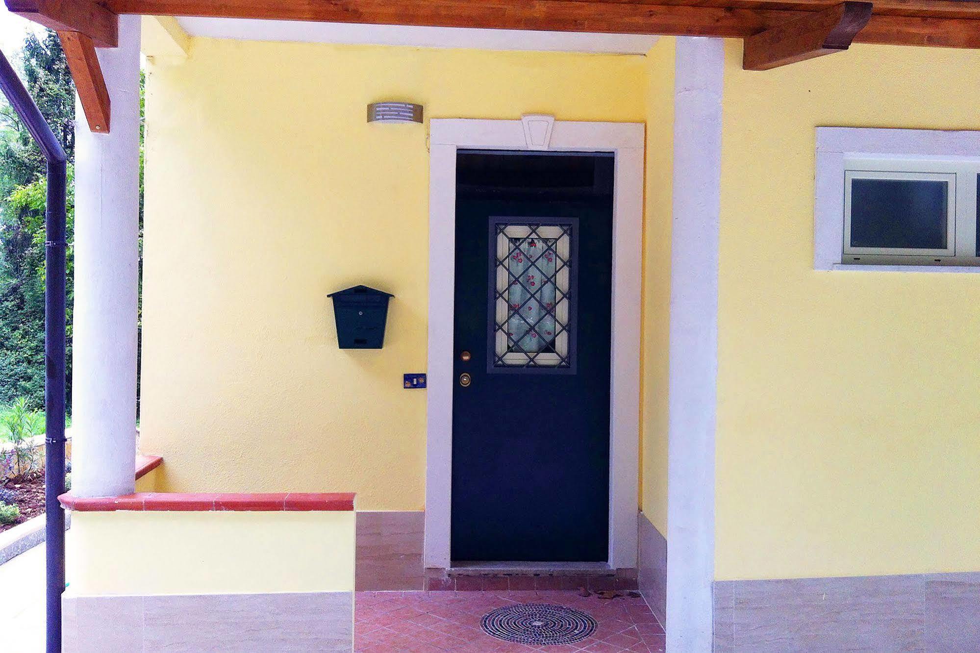 Il Roseto Bed and Breakfast Frosinone Eksteriør billede