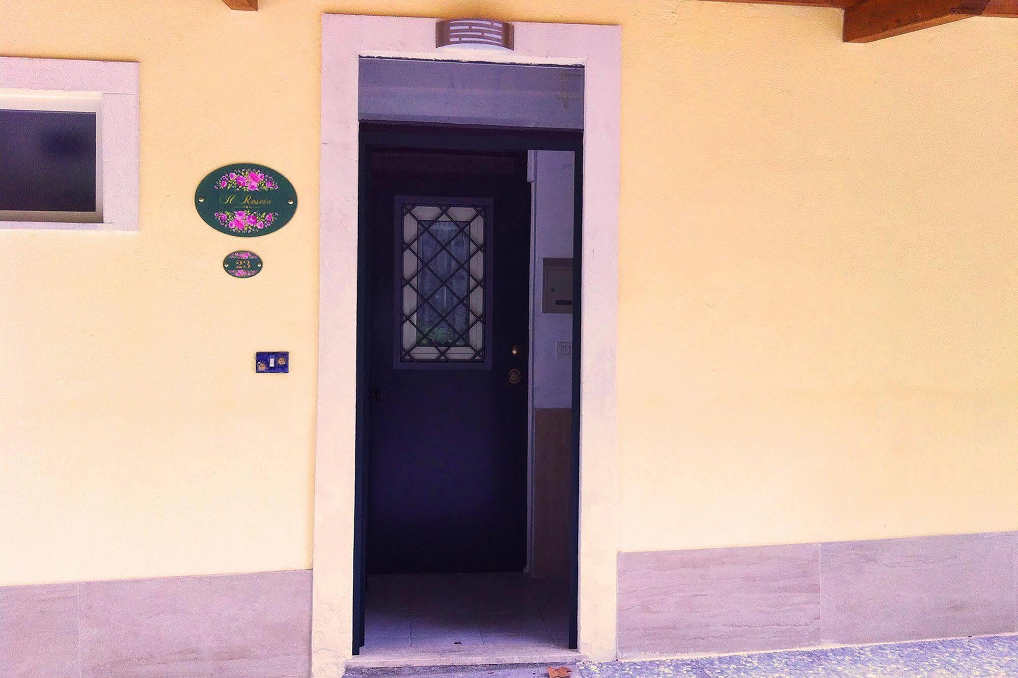 Il Roseto Bed and Breakfast Frosinone Eksteriør billede