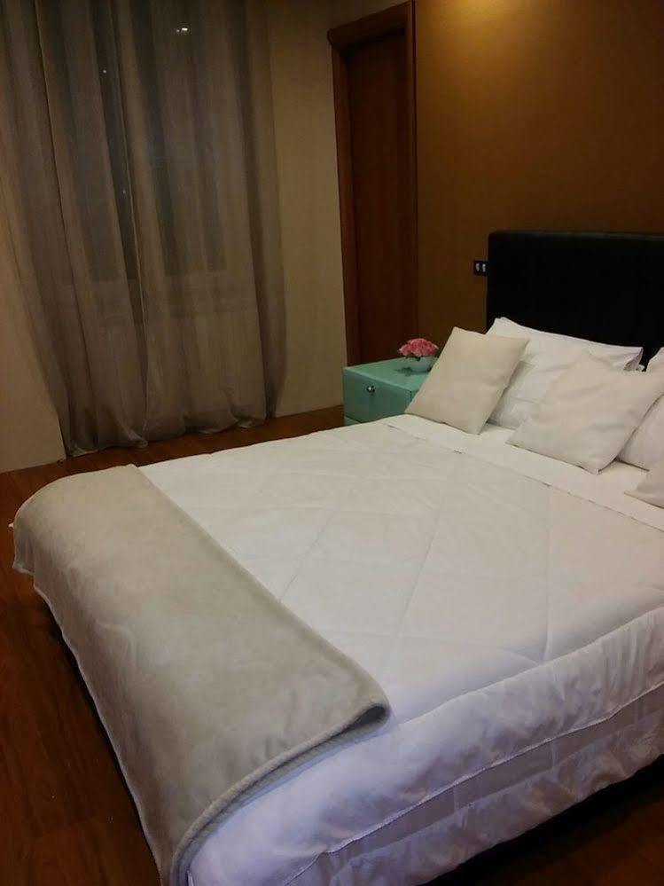 Il Roseto Bed and Breakfast Frosinone Eksteriør billede