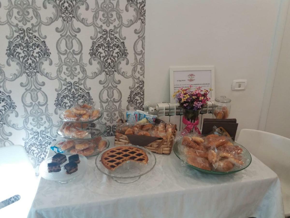 Il Roseto Bed and Breakfast Frosinone Eksteriør billede
