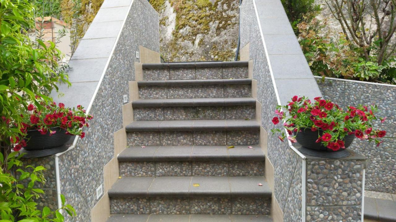 Il Roseto Bed and Breakfast Frosinone Eksteriør billede